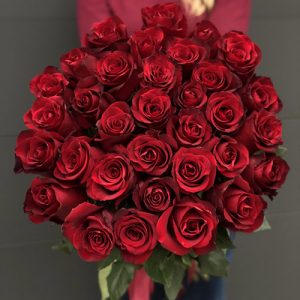 25 імпортних троянд