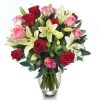 Букет "Пышность" красные розы, розовые розы, белые лилии