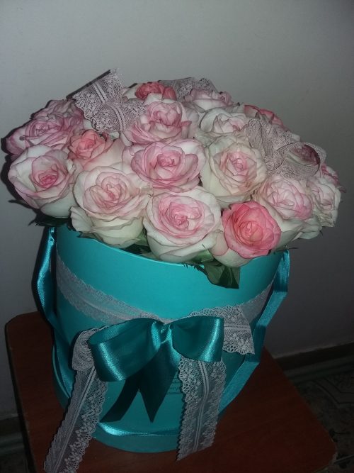 Фото товара 21 троянда "Джумілія" в коробочці в Хмельницком