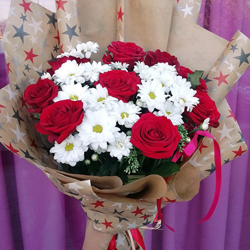 квіти та подарунки на 8 Березня в категорії Недорогі букети | «Роза ХМ»